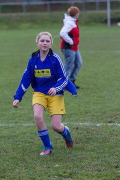 Bild 26 - B-Juniorinnen TSV Gnutz o.W. - SV Henstedt Ulzburg II : Ergebnis: ca. 5:0